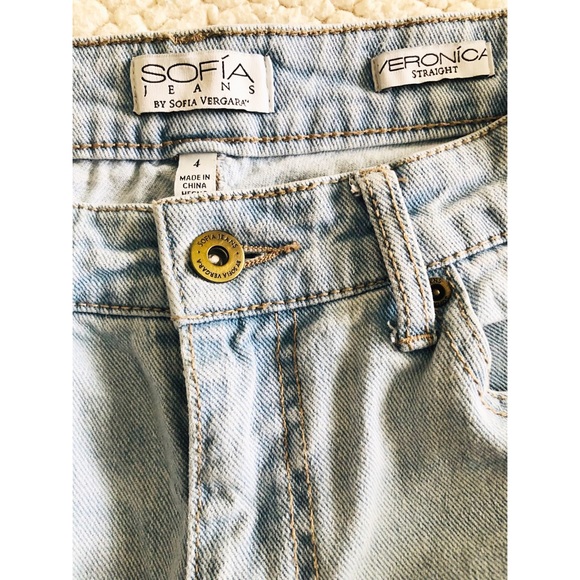 Sofia Jeans By Sofia Vergara Veronica Straight Distressed Light Wash Jeans - Picture 3 of 5